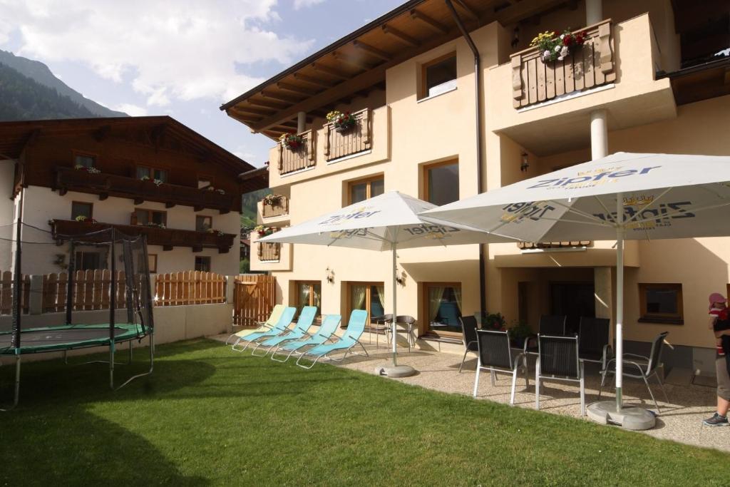 Appartementhaus Zum Zegger Neustift im Stubaital Bagian luar foto